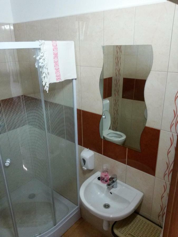 Martonyi Erdoszeli Vendeghaz Hotel Ngoại thất bức ảnh